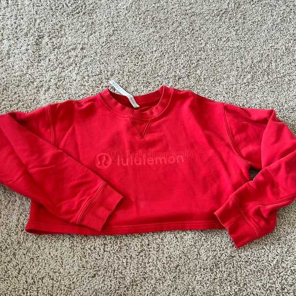 lululemon athletica Tops - Lulu crop sweatshirt